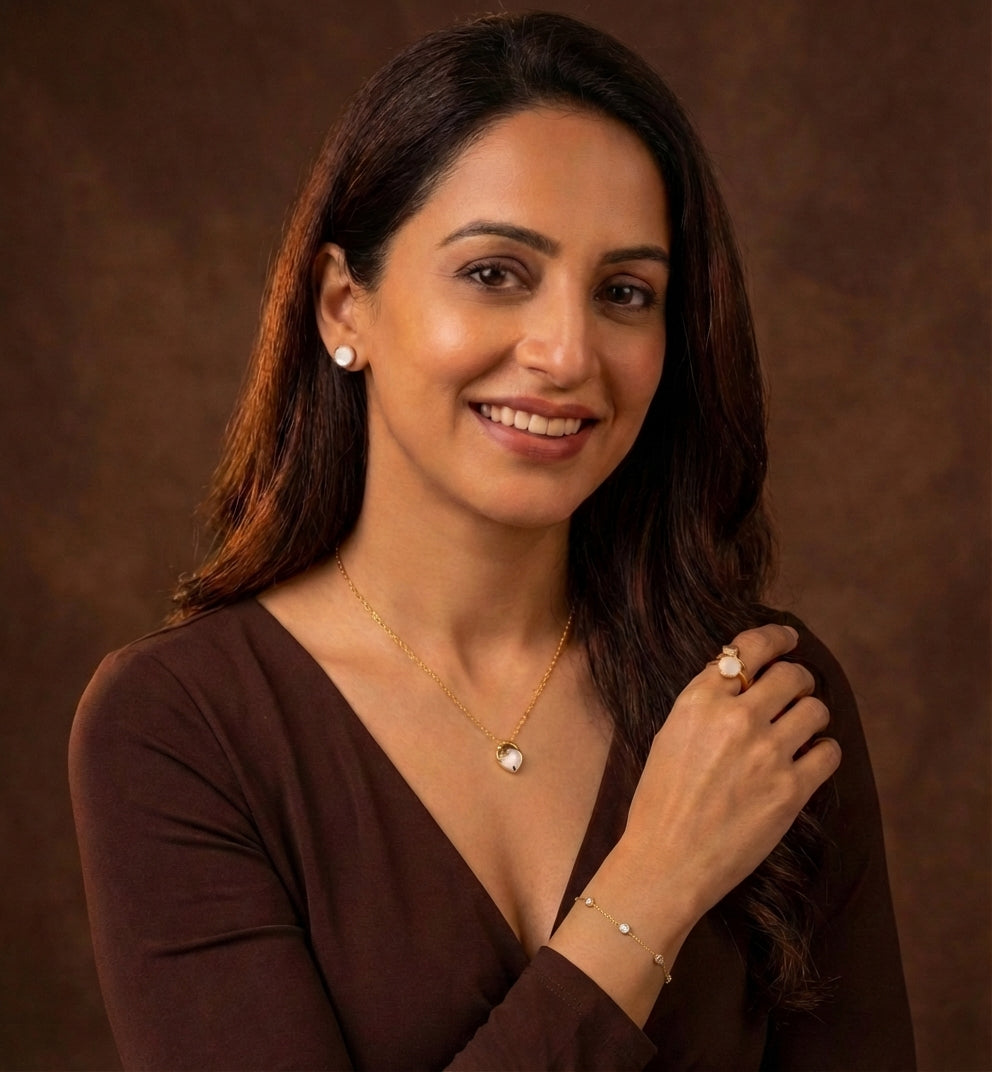 la beauté de porter les bijoux au lait maternel de la collection héritage cherinel