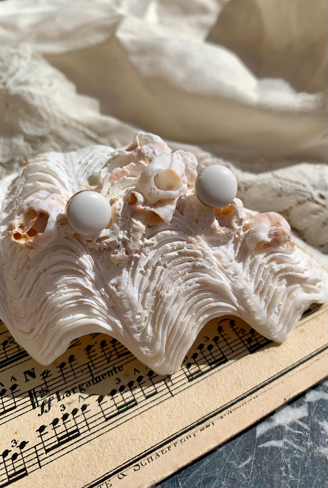 Boucles d'Oreilles Clous Lait Maternel - Bijou Souvenir Allaitement Délicat